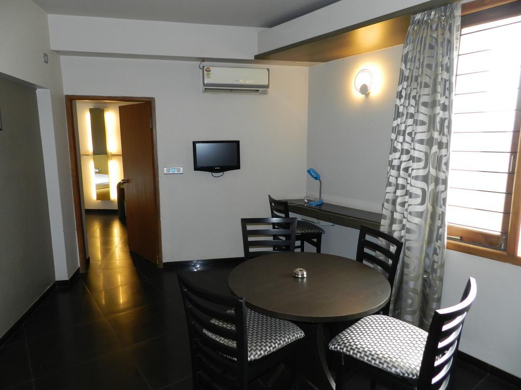 Hotel Rock Regency Toranagallu Szoba fotó